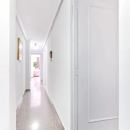 Апартаменты Apartamento Habaneras Playa Del Cura Торевьиа