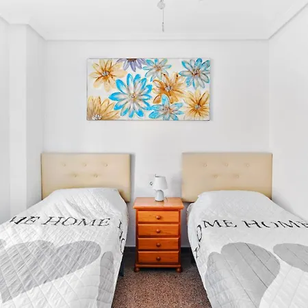 Apartamento Habaneras Playa Del Cura شقة *